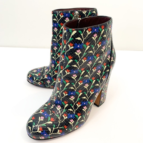 ✨Host Pick✨ Marc Jacobs Runway Cora Print Heeled Boots Size 5 - Picture 4 of 9